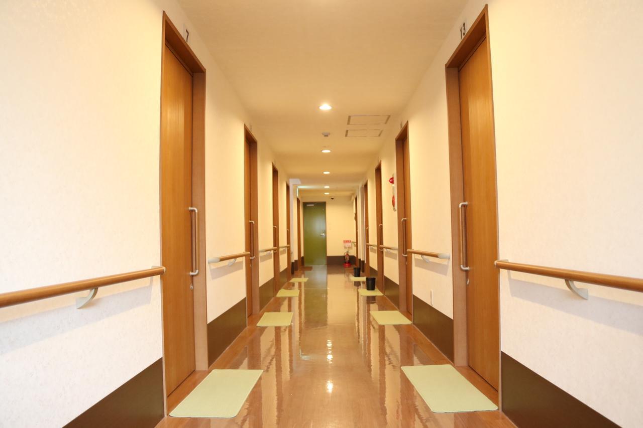 Tokiyo Hostel Toyonaka Buitenkant foto